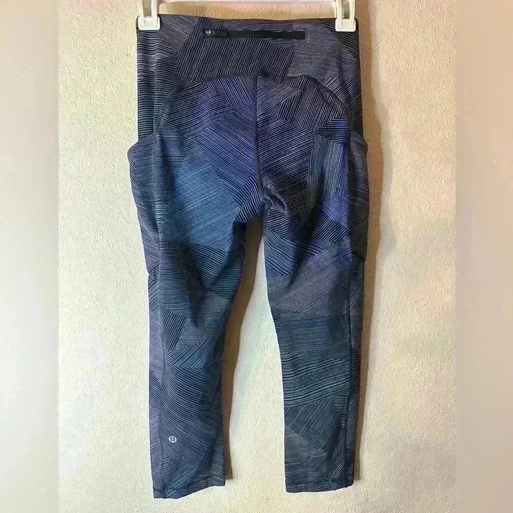 Lululemon Speed Up Crop 21” Etch Hail Midnight Navy Sz 4
